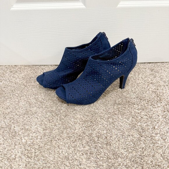 Madden Girl Kirby Navy Cut Out Open Toe Heels - Picture 3 of 5